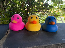 Load image into Gallery viewer, Jumbo Squishy Duck