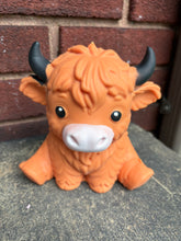Load image into Gallery viewer, Jumbo Highland Cow