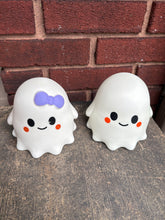 Load image into Gallery viewer, Jumbo Ghost